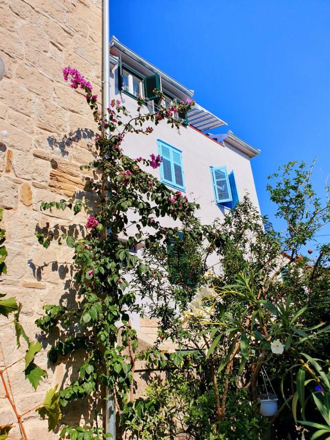 Blue Dreams Apartments In The Old Town With A Sea View Split Eksteriør billede